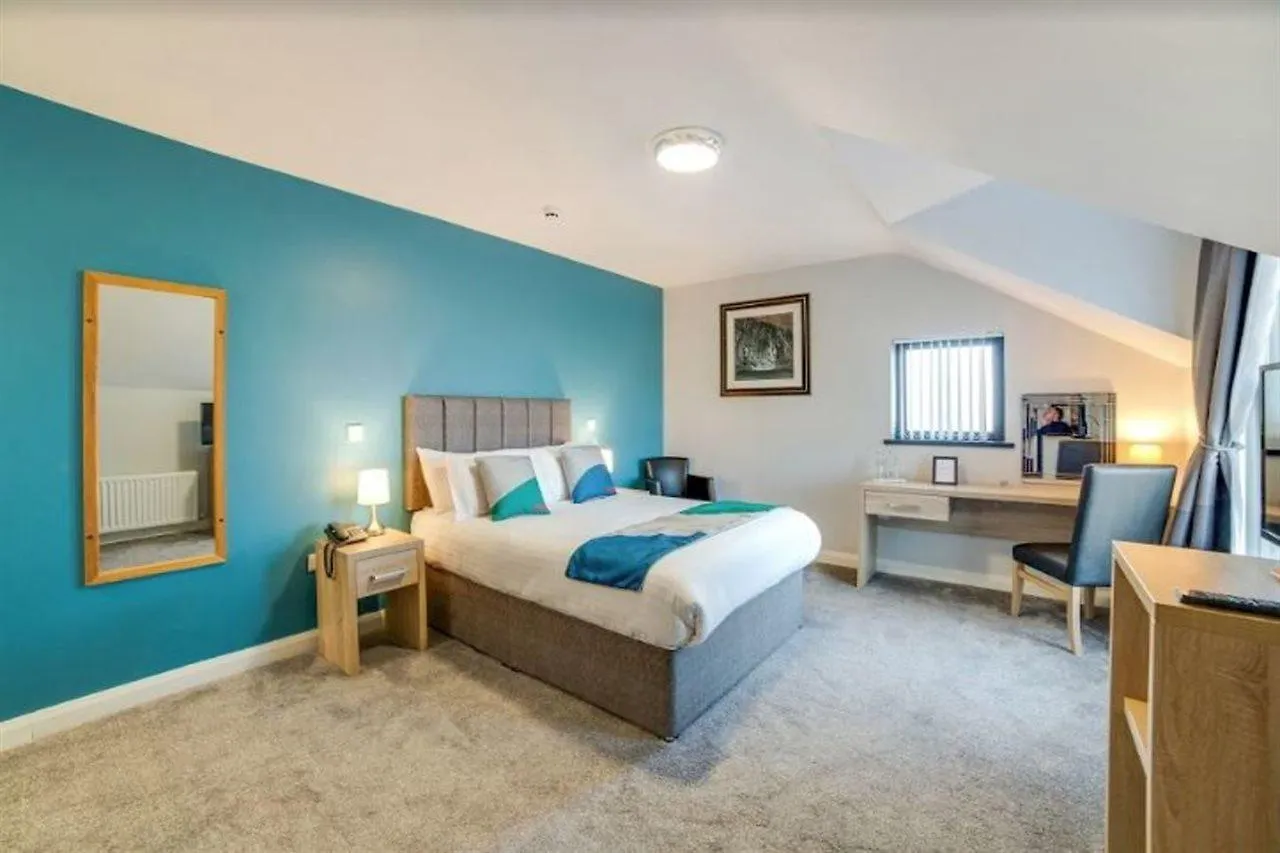 Standing Stones Lodge Belfast